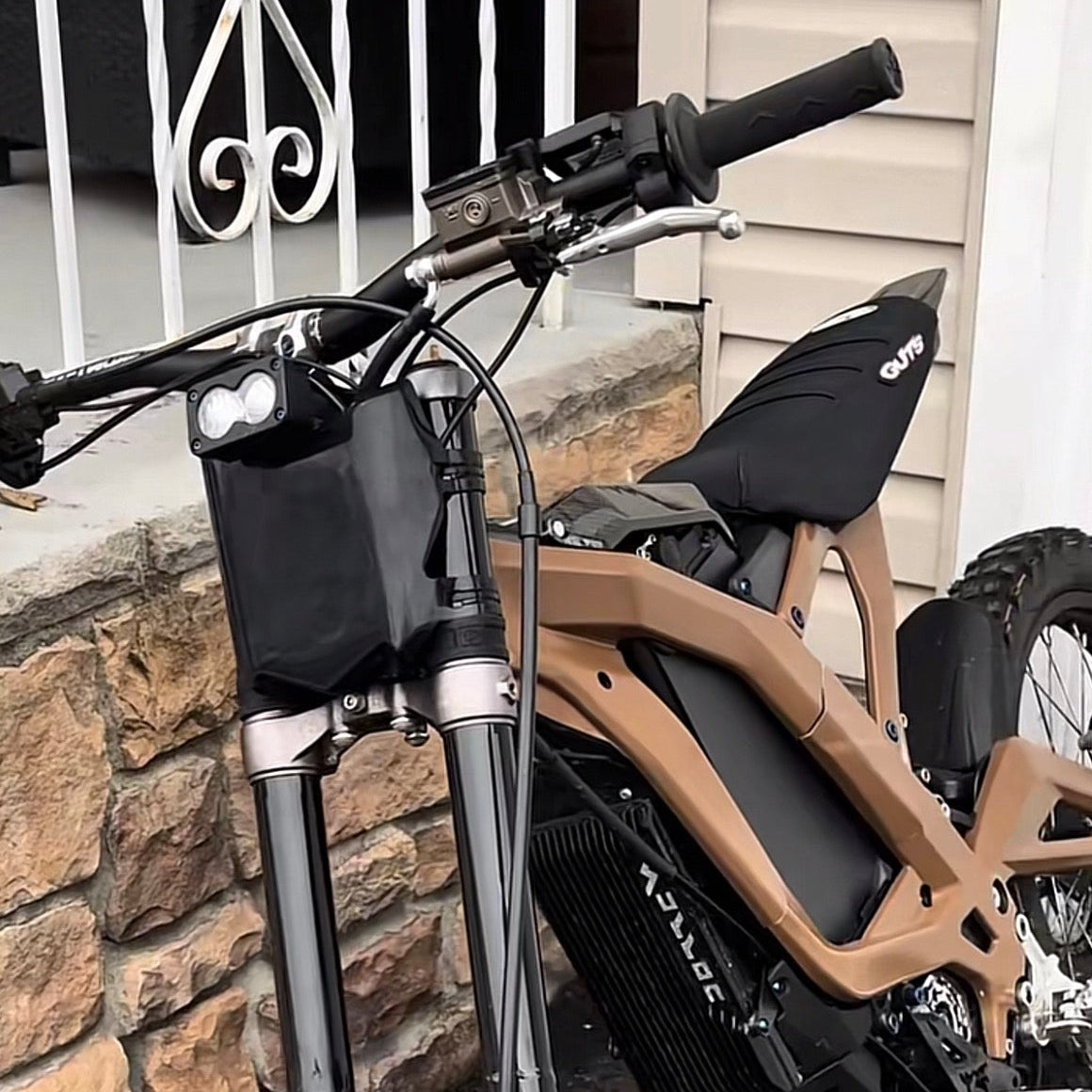 MOTOCUTZ FRONT PLATE